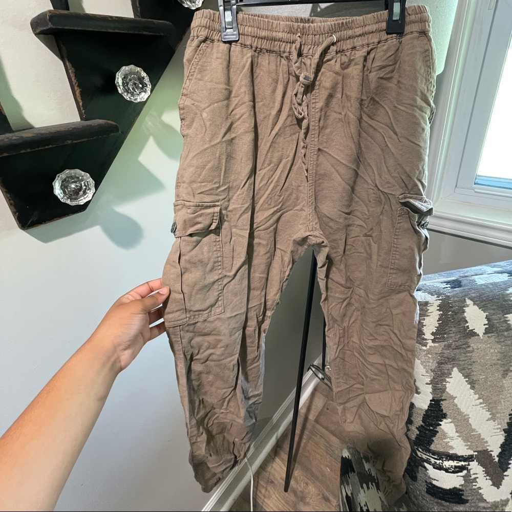 Linen cargo joggers. Size L